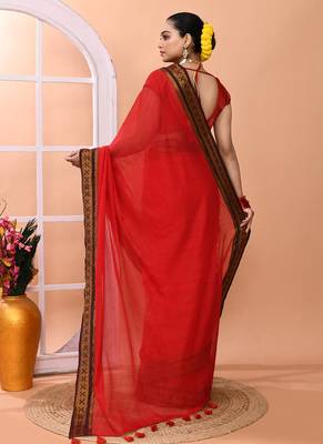 Red festive cotton blend handloom saree with running blouse 5