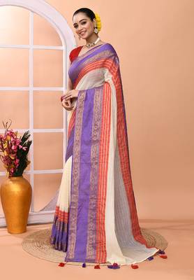 Off white festive cotton blend handloom saree with running blouse 2