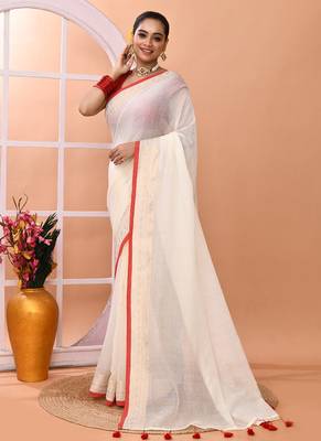 Off white festive cotton blend handloom saree with running blouse 2