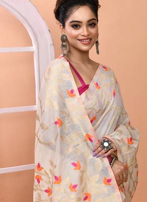 Off white festive wear semi silk blend jamdani saree with running blouse 4