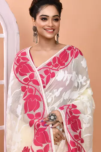 Off white festive wear cotton silk pink border pallu jamdani saree with running blouse