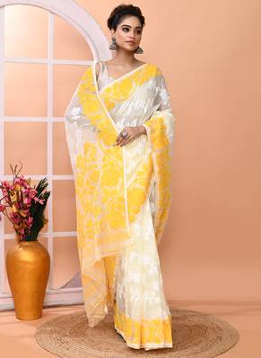 Off white festive wear cotton silk yellow border pallu jamdani saree with running blouse 3