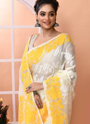 Off white festive wear cotton silk yellow border pallu jamdani saree with running blouse 4