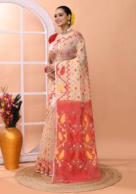 Beige festive wear cotton silk red border pallu jamdani saree with running blouse 2