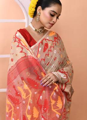 Beige festive wear cotton silk red border pallu jamdani saree with running blouse 4