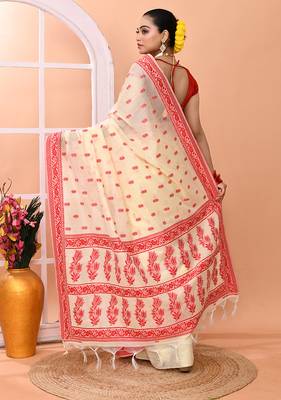Cream festive wear semi silk blend jamdani saree with running blouse 5