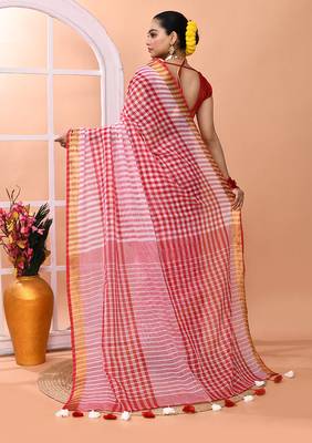 Red white check daily wear handloom cotton blend saree without blouse 5