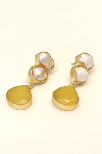 freshwater pearls jewellery baroque pearl & yellow chalcedony teardrop gold-toned drop earrings
