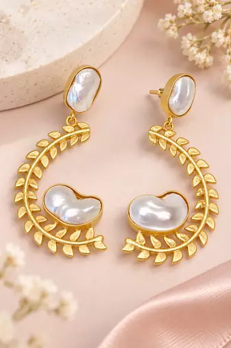 Certified natural freshwater pearls jewellery baroque pearl drop earrings with gold leaf wreath frame