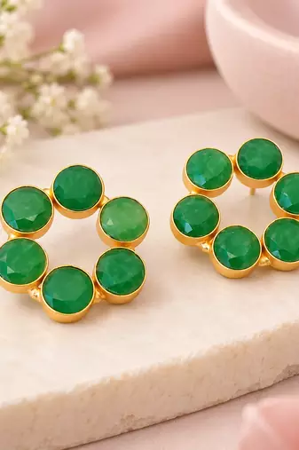 Certified natural freshwater pearls jewellery green stone floral circle stud earrings with gold bezel setting