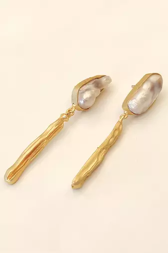 Certified natural freshwater pearls jewellery baroque pearl drop earrings with gold-toned wavy bar pendant