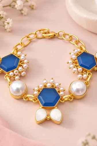 Certified natural freshwater pearls jewellery gold-toned blue hexagon stone & pearl chain bracelet