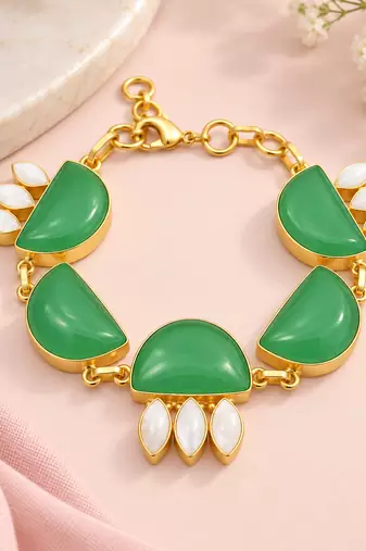 Certified natural freshwater pearls jewellery green stone & mother of pearl gold-tone chain bracelet