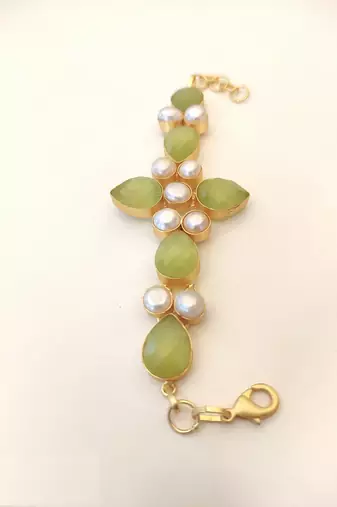Certified natural freshwater pearls jewellery green stone & pearl gold-tone floral link bracelet for women