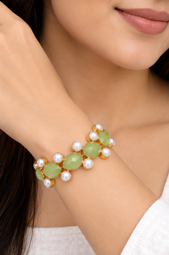Certified natural freshwater pearls jewellery green stone & pearl gold-tone chain bracelet for women