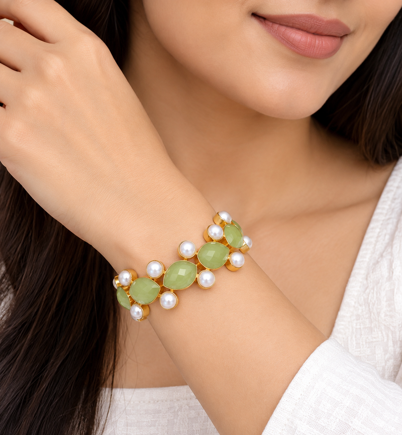 Certified natural freshwater pearls jewellery green stone & pearl gold-tone chain bracelet for women