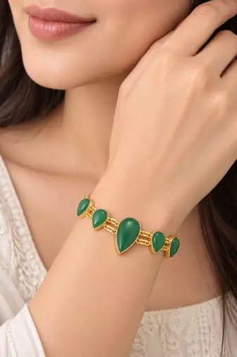 Certified natural freshwater pearls jewellery green stone teardrop chain bracelet with gold-tone setting