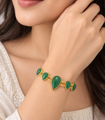 Certified natural freshwater pearls jewellery green stone teardrop chain bracelet with gold-tone setting