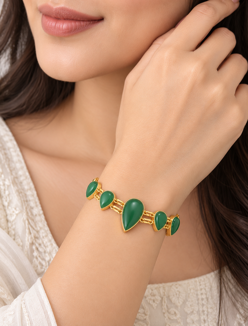 Certified natural freshwater pearls jewellery green stone teardrop chain bracelet with gold-tone setting