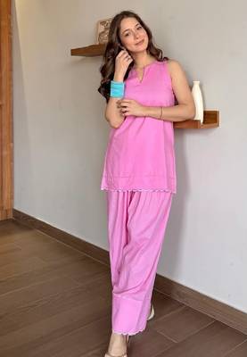 Pink floral printed pure cotton sleeveless kurta farshi salwar set for women 2