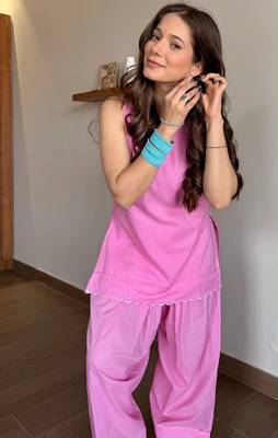 Pink floral printed pure cotton sleeveless kurta farshi salwar set for women 3