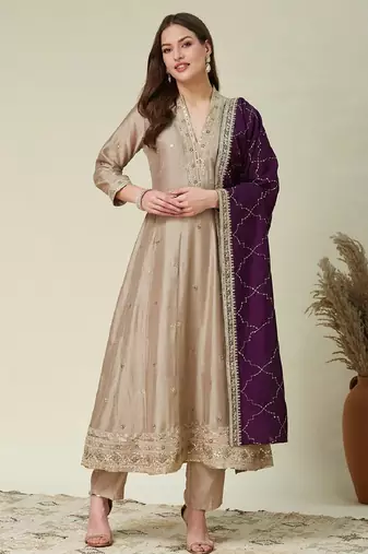 Cream embroidered vichitra silk kurti with pant and duppata set