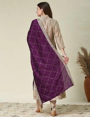 Cream embroidered vichitra silk kurti with pant and duppata set 4