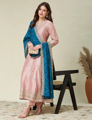 Pink embroidered vichitra silk kurti with pant and duppata set 1