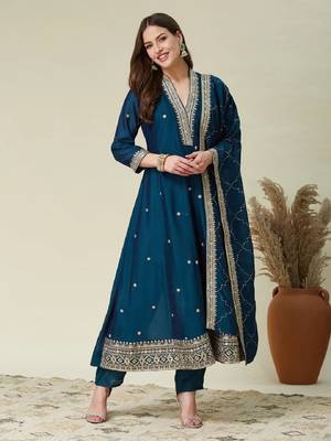 Teal embroidered vichitra silk kurti with pant and duppata set 1