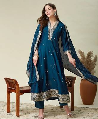 Teal embroidered vichitra silk kurti with pant and duppata set 2
