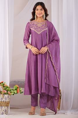 Lavender embroidered vichitra  silk kurti with pant and duppata set 2