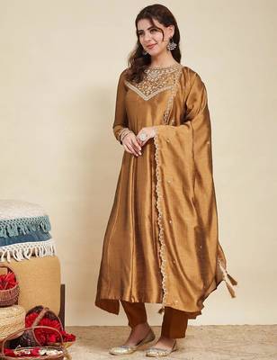 Brown embroidered vichitra  silk kurti with pant and duppata set 2