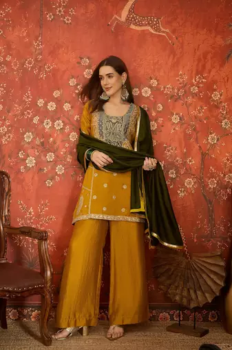 Women mustard vichitra silk embroidered kurta set