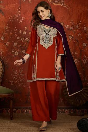 Women rust vichitra silk embroidered kurta set
