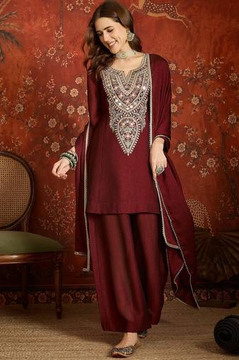 Women purple pure silk embroidered kurta set