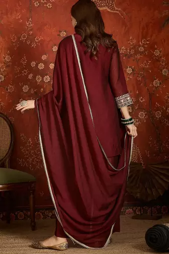 Women purple pure silk embroidered kurta set