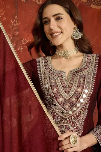 Women purple pure silk embroidered kurta set
