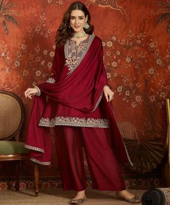 Women purple pure silk embroidered kurta set 1