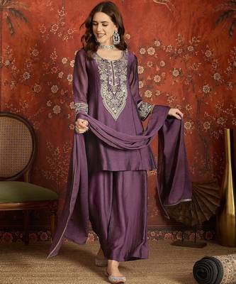 Women purple pure silk embroidered kurta set 1