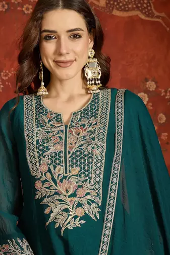 Women purple pure silk embroidered kurta set