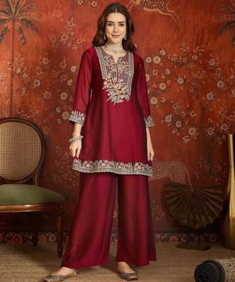Women purple pure silk embroidered kurta set 5