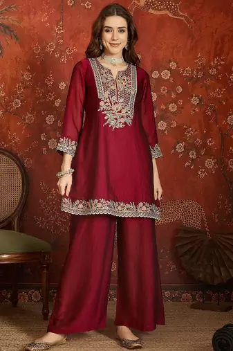 Women purple pure silk embroidered kurta set