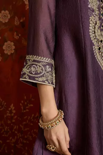 Women purple pure silk embroidered kurta set