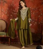 Women purple pure silk embroidered kurta set