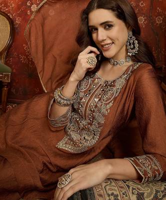Women rust pure silk embroidered kurta set 2