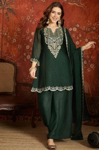 Women green pure silk embroidered kurta set