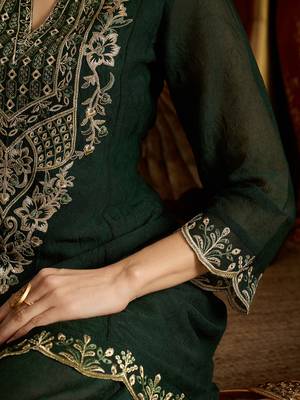 Women green pure silk embroidered kurta set 4