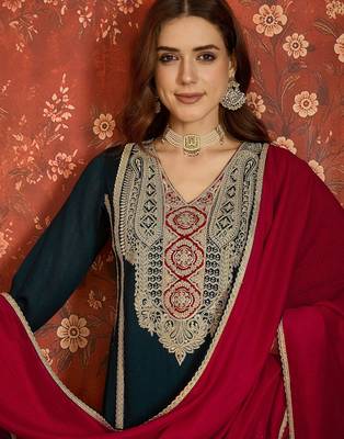Women teal vichitra silk embroidered kurta set 2