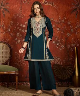 Women teal vichitra silk embroidered kurta set 4