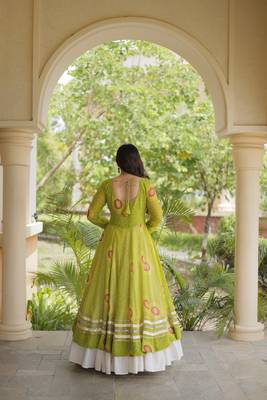 Bandhani Print Faux Georgette Kurti with Kora Cotton Lehenga  - Full Stitched free size 2